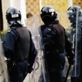 Brit zavargások – Újabb bírálatok érték a rendőrség munkáját