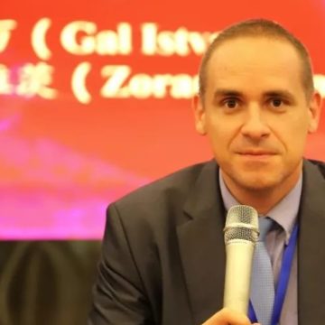 A PTE professzora lett a Sanghaji Társadalomtudományi Akadémia Európai Büntetőjogi Kutatóközpontjának igazgatója – Gál István megbízatása újabb 3 évre szól A PTE professzora lett a Sanghaji Társadalomtudományi Akadémia Európai Büntetőjogi Kutatóközpontjának igazgatója – Gál István megbízatása újabb 3 évre szól