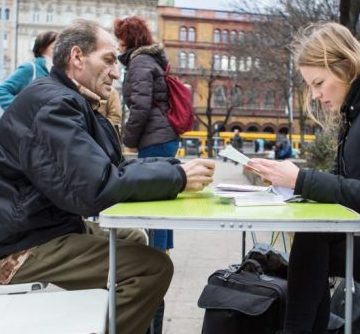 Szabadidőben önkéntesen a szegényéségben élő emebrek jogaiért – Jelentkezz utcajogásznak! Szabadidőben önkéntesen a szegényéségben élő emebrek jogaiért – Jelentkezz utcajogásznak!