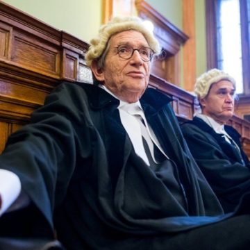 Színház a Fővárosi Törvényszéken – Egy unikális kulturális kezdeményezés! – A vád tanúja című előadást a Játékszín viszi a tárgyalóterembe