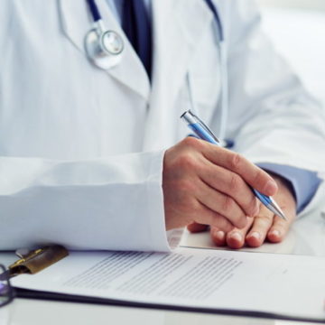 A tájékoztatáshoz való jog az egészségügyi szolgáltató polgári jogi felelőssége tükrében