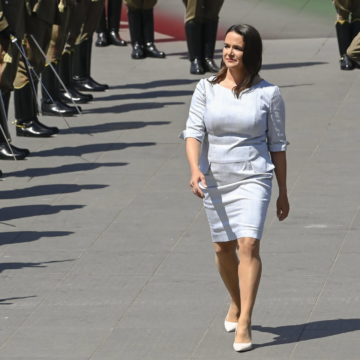 Hivatalába iktatták az új államfőt – Novák: Minősített felelősség elnökként megmutatni, mit jelent a szülőföld! – Képes összefoglaló