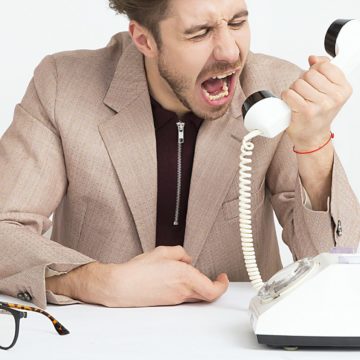 Kirúgható a tiszteletlen munkavállaló? – A munkahelyi káromkodás következményei egy friss kúriai döntés által árnyaltan