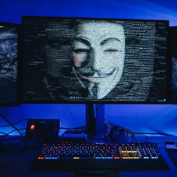 Hacktivizmus – bűncselekmény vagy politikai véleménynyilvánítás?