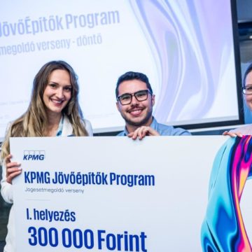 Pécsi joghallgatók nyerték a KPMG Jövőépítők Program jogesetmegoldó versenyét! – A Jövőépítők Program fiatal jogász tehetségek szakmai felemelkedését támogatja