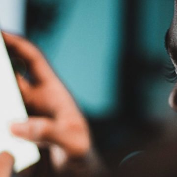 Sötét mintázatok, avagy fogyasztói döntéshozatal befolyásolása az online térben Sötét mintázatok, avagy fogyasztói döntéshozatal befolyásolása az online térben