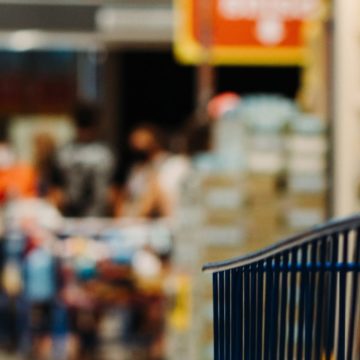 Shrinkflation – avagy csökkentett termékmennyiség változatlan áron – Miképpen reagál a jogalkotó a zsugorinfláció jelenségére? – A magyarországi szabályozás egyedülálló Európában! Shrinkflation – avagy csökkentett termékmennyiség változatlan áron – Miképpen reagál a jogalkotó a zsugorinfláció jelenségére? – A magyarországi szabályozás egyedülálló Európában!