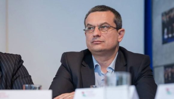 Magyar jogászt választott a román alkotmánybíróság tagjává a bukaresti képviselőház – Asztalos Csabát az RMDSZ jelölte a tisztségre