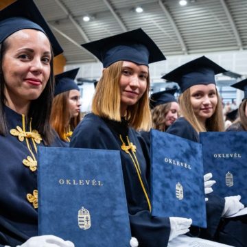30. tanévét zárta az ’95-ben újraindult győri jogászképzés – Új jogászgeneráció indult útnak – a kar bővülő képzési kínálattal erősít