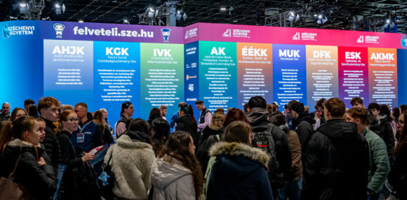 Kriminológia és digitális ifjúságvédelem – új szakokat indít a győri jogi kar!